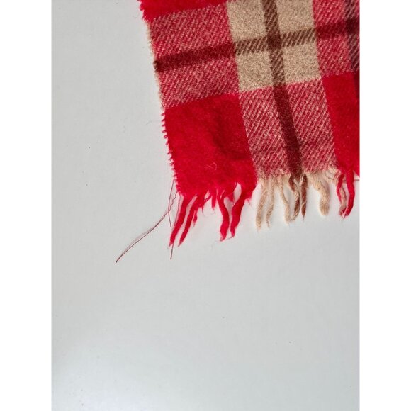 PARIS GLOVE Red Tartan Check 100% Lambswool Fringed Rectangle Scarf - Picture 8 of 11